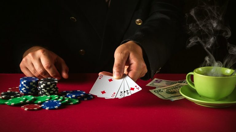 【三人鬥地主】博弈示意圖 【三人鬥地主】博弈示意圖