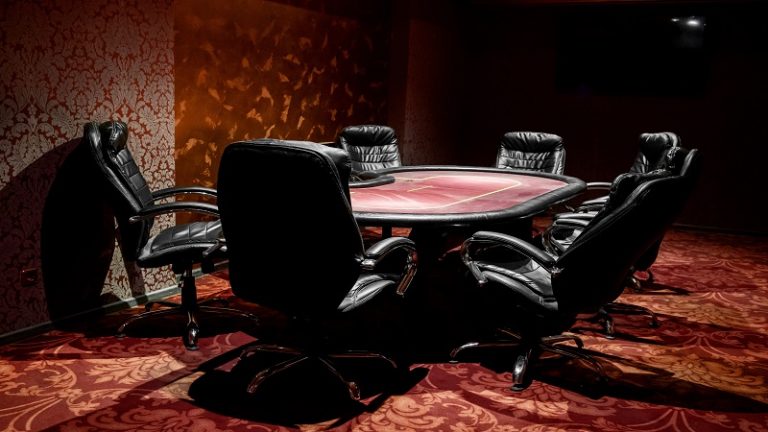 【三人鬥地主】賭桌示意圖 【三人鬥地主】賭桌示意圖